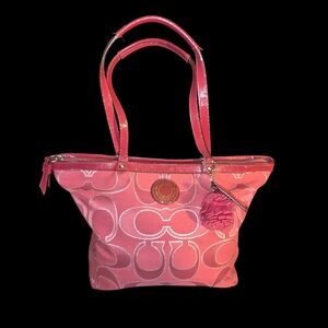 Authentic Coach Signature Outline C Lurex Shoulder Purse.